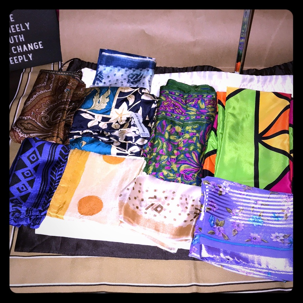 🌹BUNDLE OF 9 VARIOUS VINTAGE SILK SCARVES🌹
